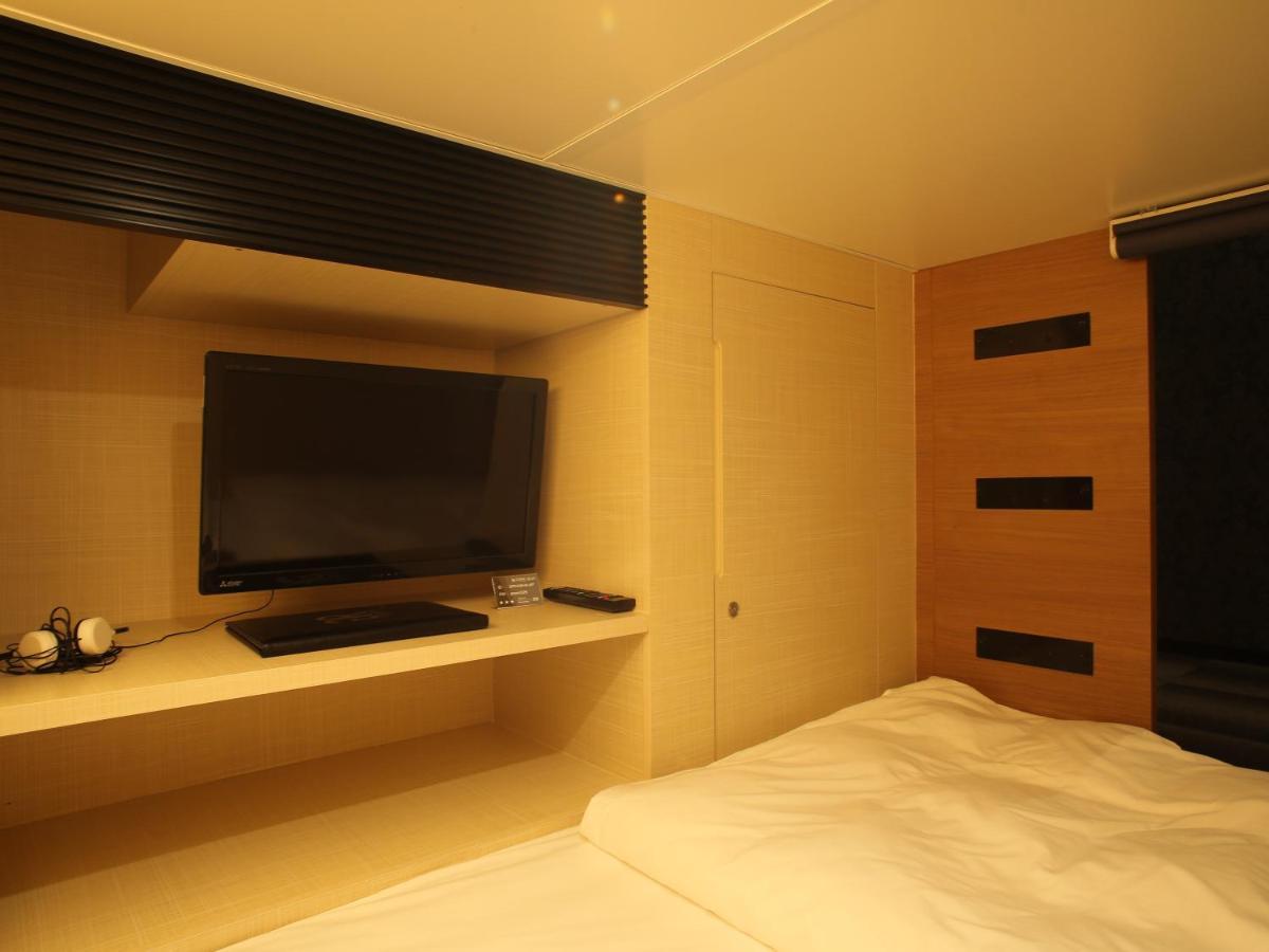 Green Rich Hotel & Capsule Naha - Artificial Hot Spring Futamata Yunohana المظهر الخارجي الصورة